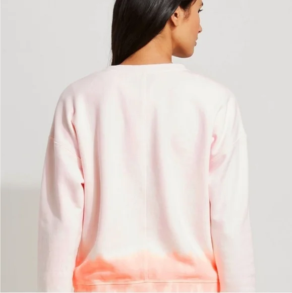 Vineyard Vines Tie Dye Crewneck Sweatshirt sz Medium - Picture 2 of 9